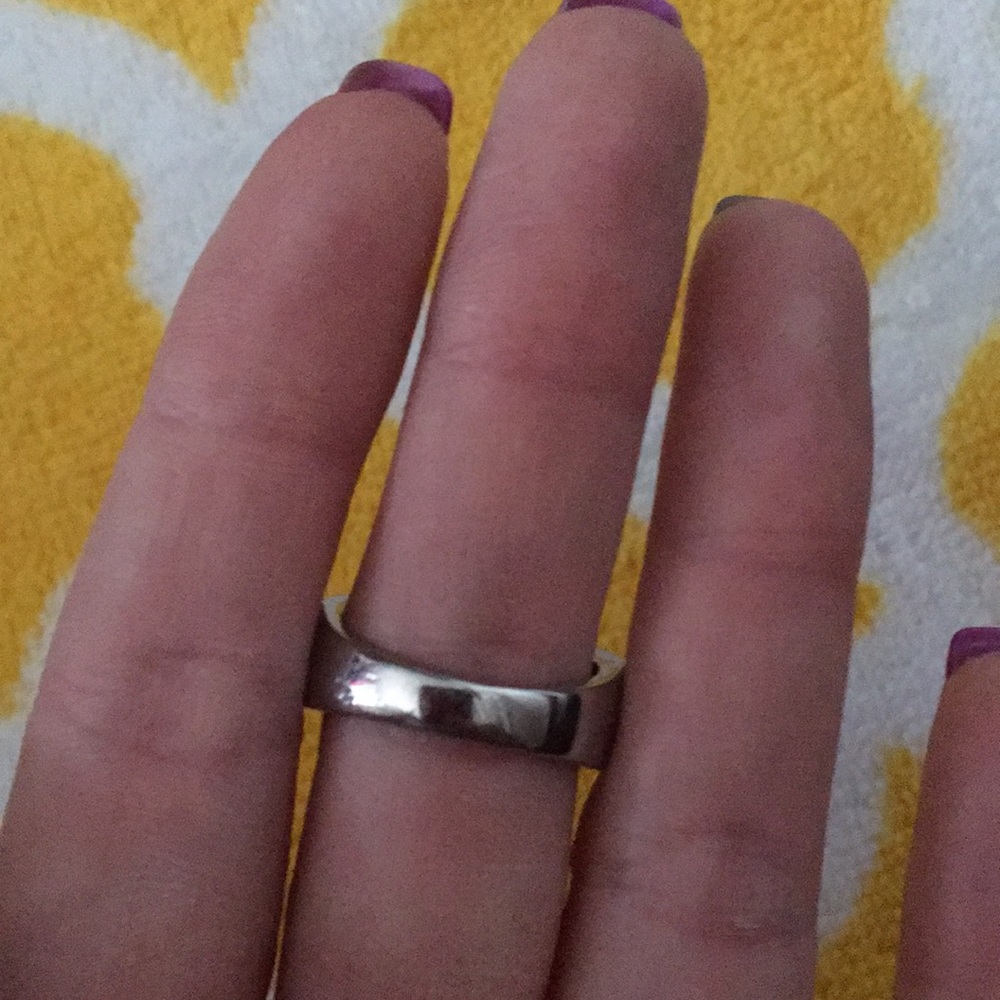 ring - Picture 2 of 2